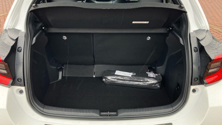 Toyota Yaris 1.5 Hybrid Dynamic 5dr CVT Hybrid Hatchback